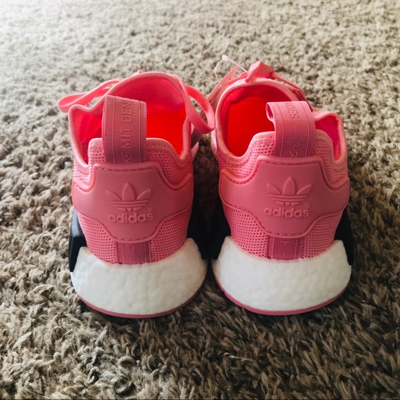 🌸NOT FOR SALE🌸NIB Adidas NMD R1💖Open to offers! - Picture 6 of 8